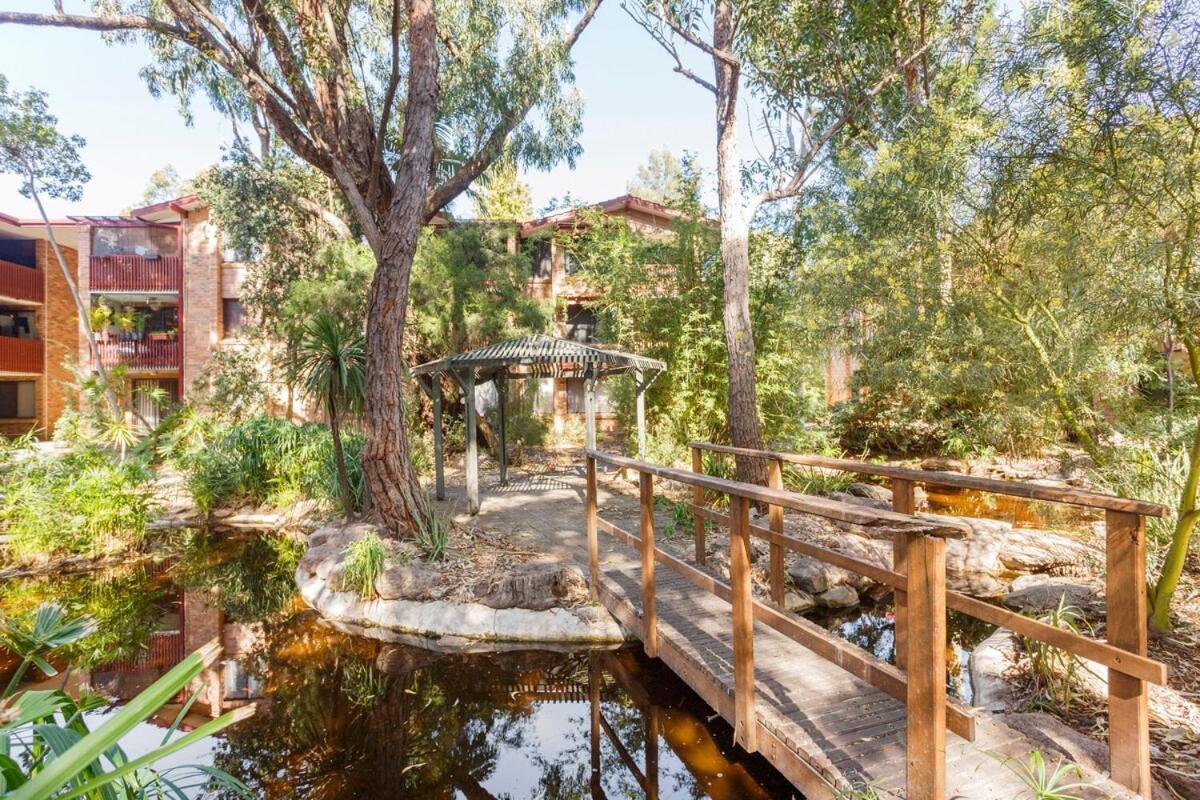 The Lake House Perth Eksteriør bilde